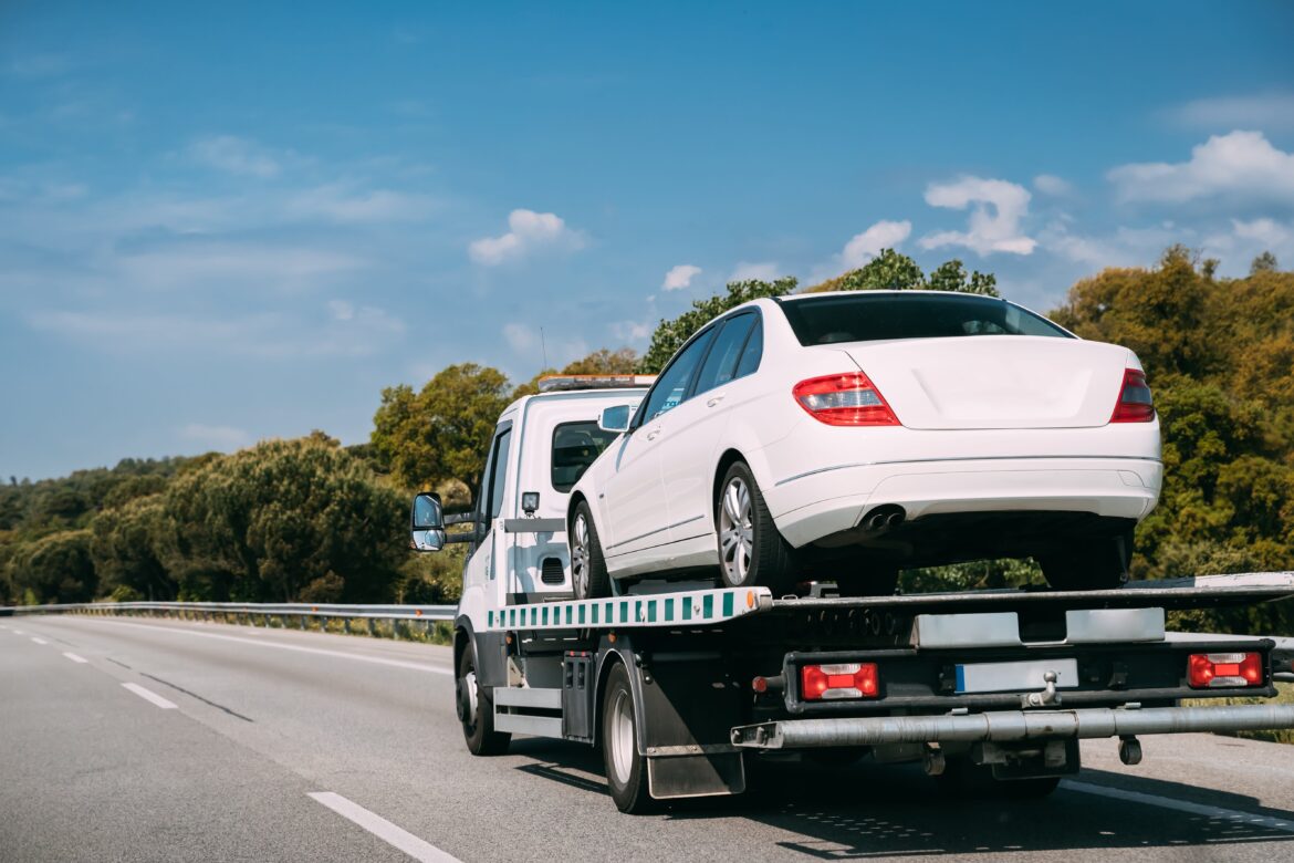 24-Hour Towing: Flatbed Towing in Towing Chicago IL